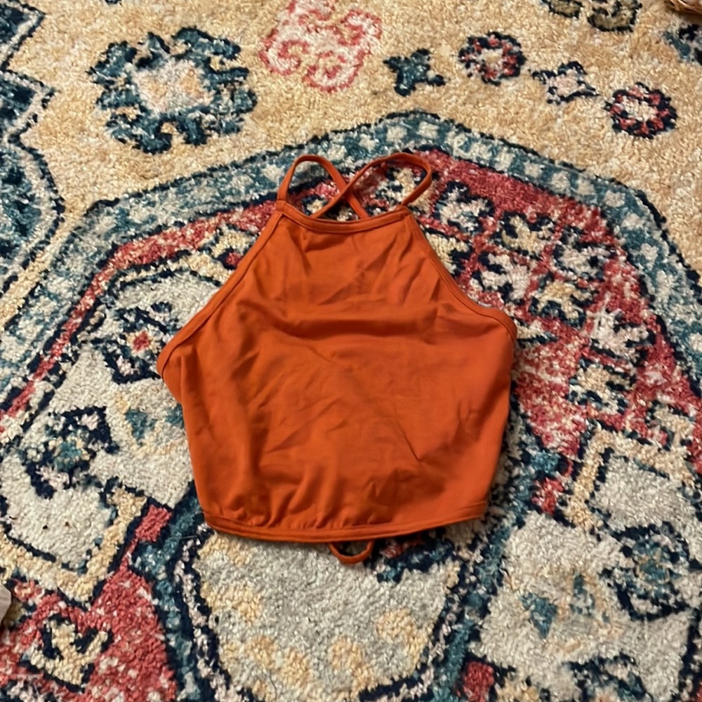 Halter top - Picture 2 of 4